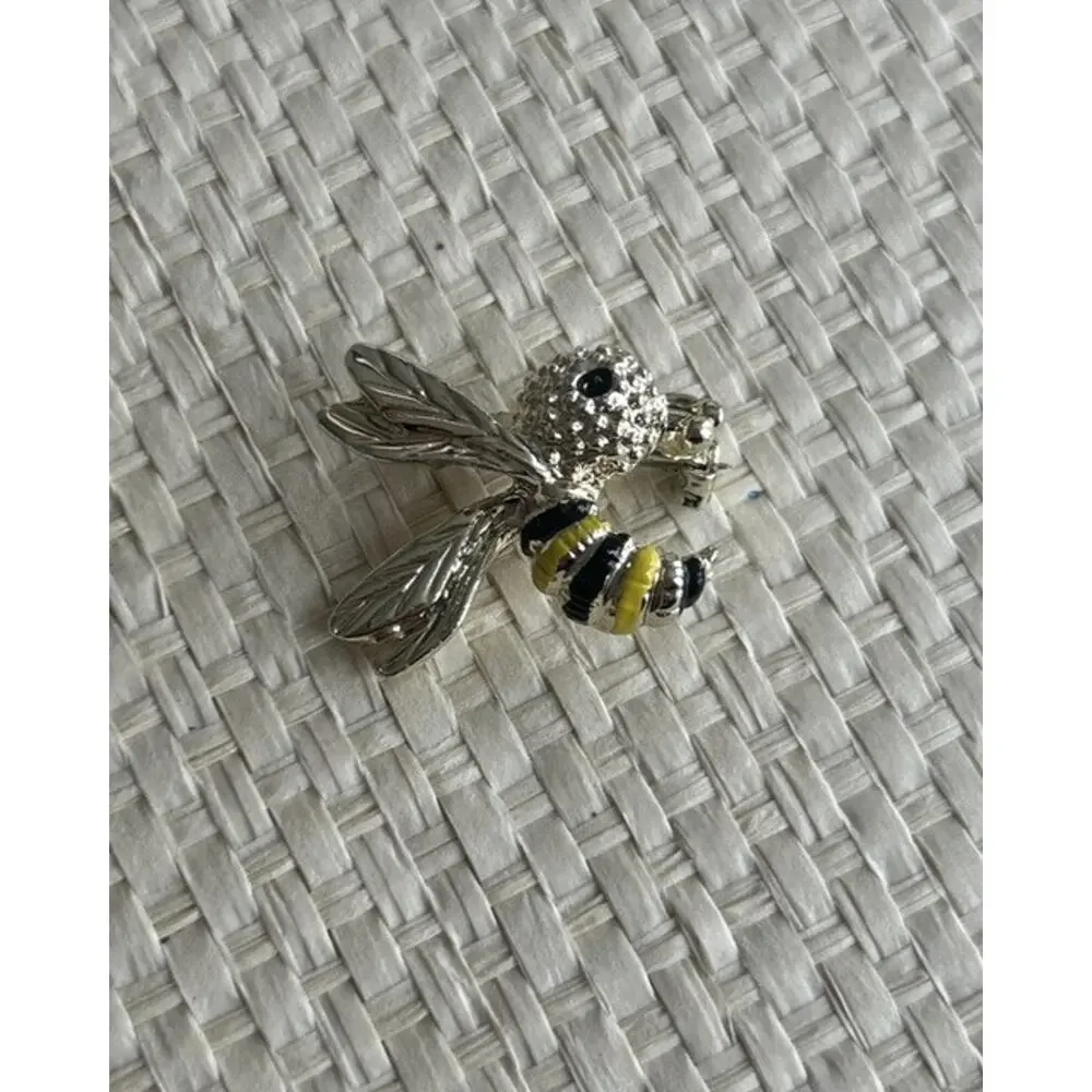 Vintage Set‎ Of 2 Signed Gerry’s Stinging Bumblebee Bee Enamel Gold Tone Brooch